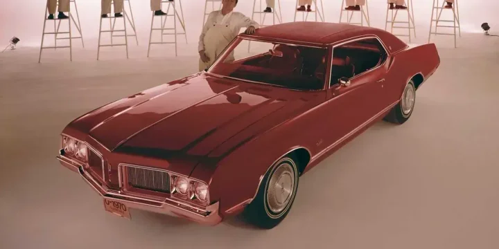 1968 Oldsmobile Cutlass Supreme Holiday Coupé