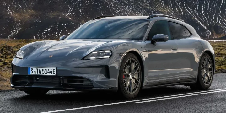 2025 Porsche Taycan GTS Sport Turismo Direct Drive/