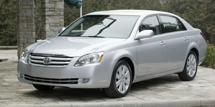 2005 Toyota Avalon
