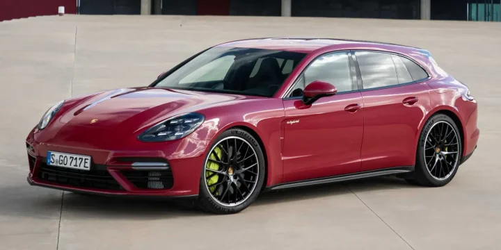 2018 Porsche Panamera Turbo S E-Hybrid Sport Turismo