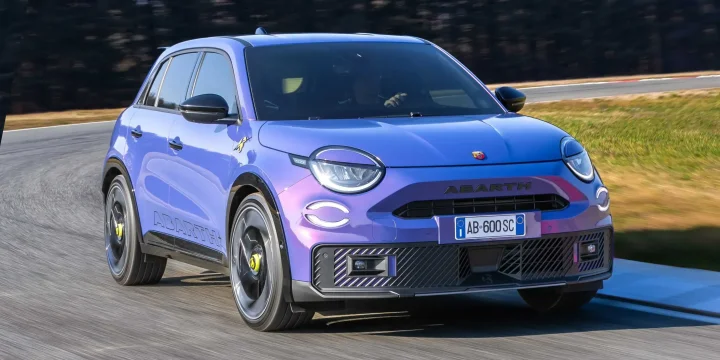 2025 Abarth 600e Scorpionissima