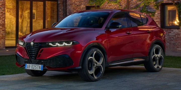 2026 Alfa Romeo Concept Plug-in-Hybrid Automatic