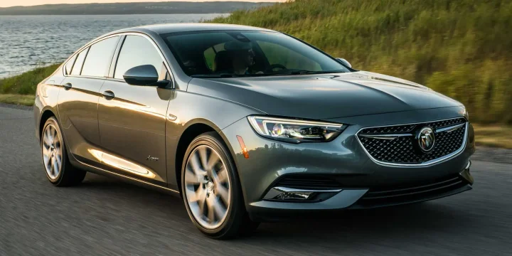 2018 Buick Regal 2.0 Hydra-Matic, 9-speed