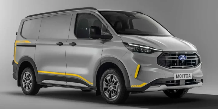 2023 Ford Transit Custom Plug-in Hybrid E-CVT