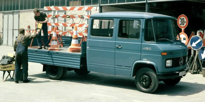 1967 Mercedes-Benz T2 L 406 DA Chassis Crew Cab