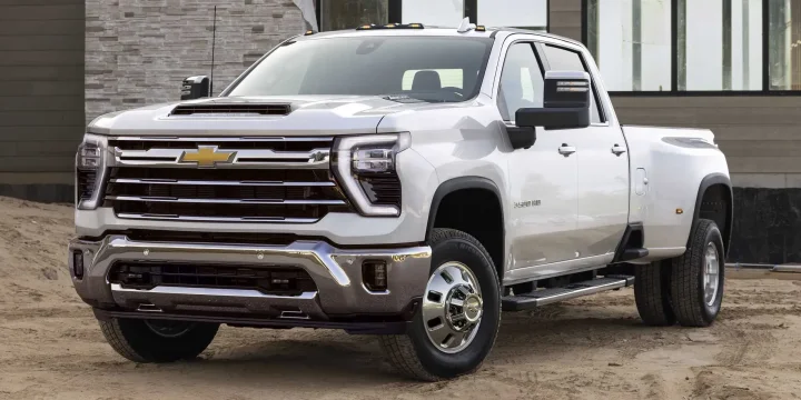 2024 Chevrolet Silverado HD 6.6 V8 Duramax 4WD Automatic, 10-speed