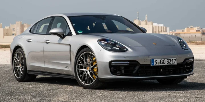 2019 Porsche Panamera GTS