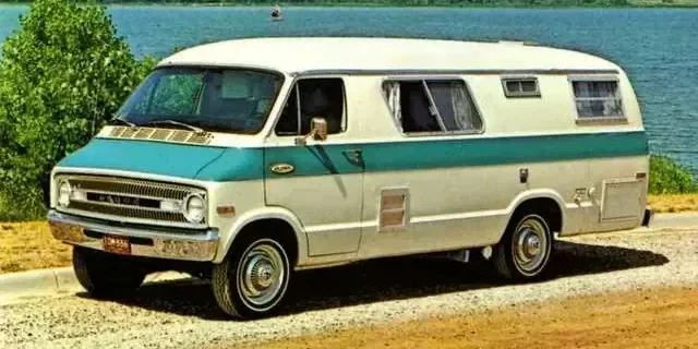 1972 Dodge B-Van 5.9 V8