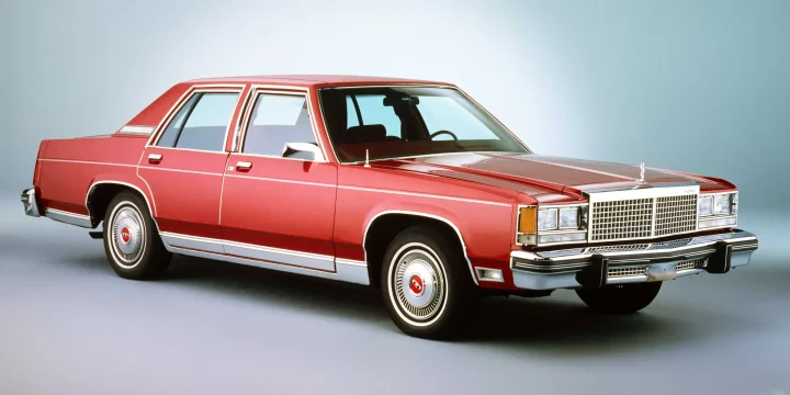 1979 Ford LTD 4-door 5.0 V8 SelectShift, 3-speed