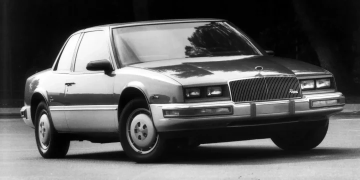1987 Buick Riviera 3.8 V6 Hydra-Matic, 4-speed