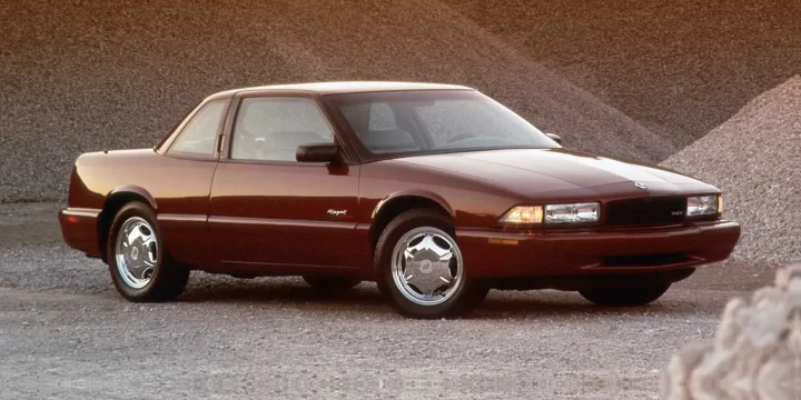 1993 Buick Regal 3.8 V6 Hydra-Matic, 4-speed