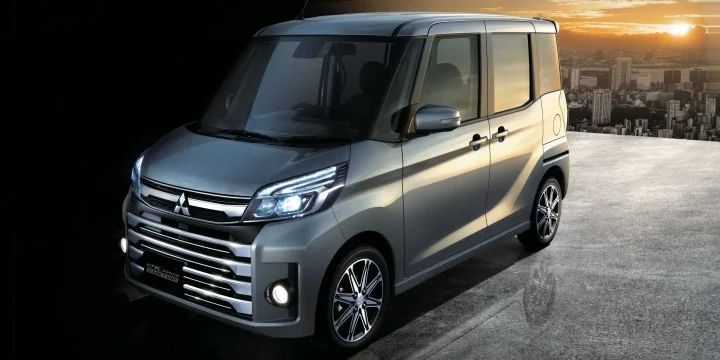 2016 Mitsubishi eK Space generation B11A Facelift