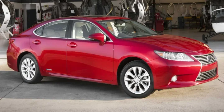 2013 Lexus ES 300h E-