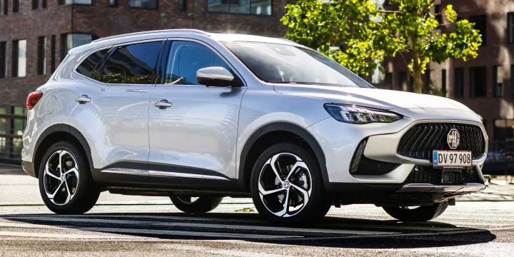 2023 MG HS EHS PHEV EDU II, 10-speed