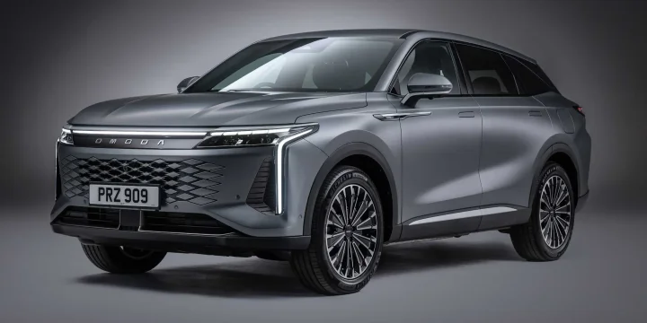 2025 Omoda 9 1.5T +