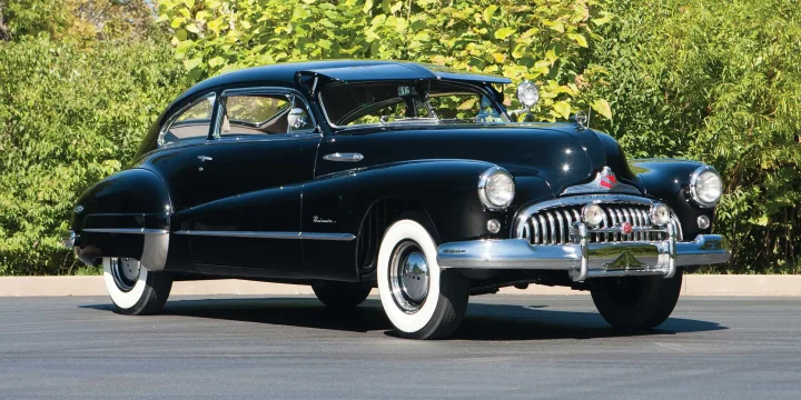 1947 Buick Roadmaster Sedanet 5.2 Manual, 3-speed