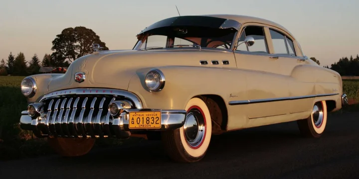 1950 Buick Super Tourback Sedan 4.3 Automatic