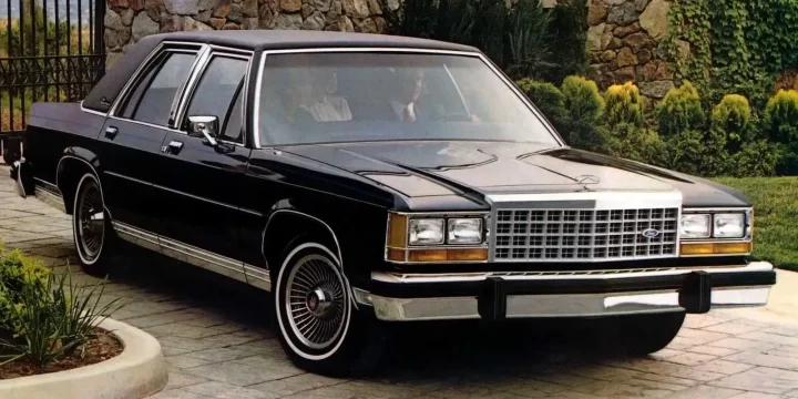 1985 Ford LTD Crown Victoria 5.0 V8 EFI H.O. Automatic