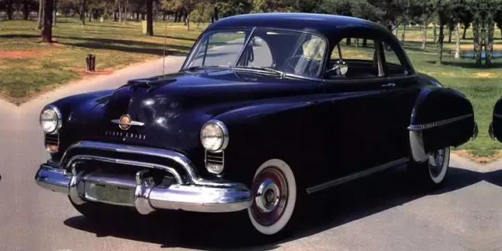 1950 Oldsmobile Series 70 Futuramic 76 Club Coupé