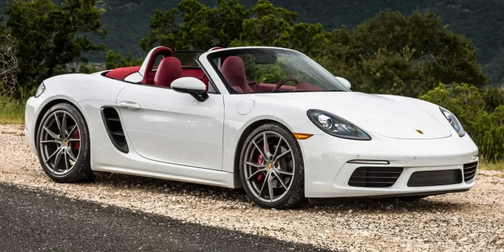 2019 Porsche 300ps, (2017 - 2025)