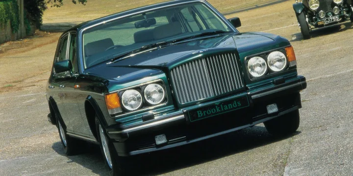1992 Bentley Brooklands 6.75 V8 Automatic, 4-speed