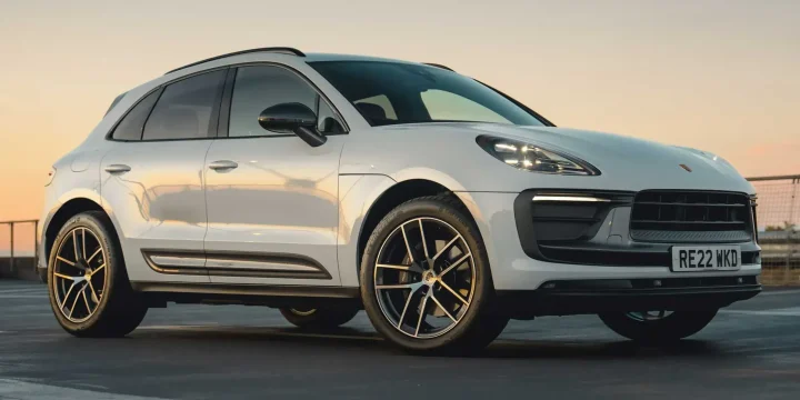 2022 Porsche Macan T