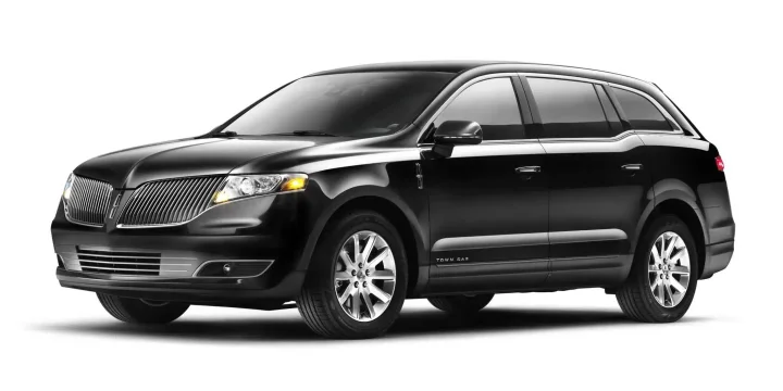 2013 Lincoln MKT Town Car Livery SelectShift, 6-speed