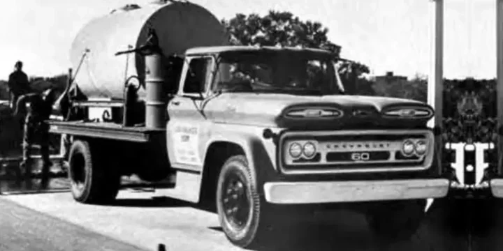 1961 Chevrolet C/K-Series Apache C60 4.3
