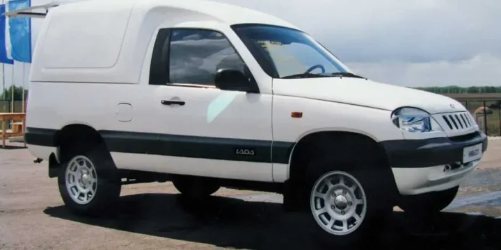 2000 Lada Niva II