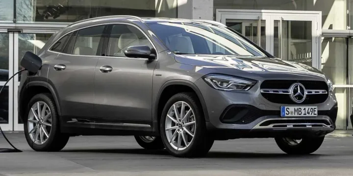 2020 Mercedes-Benz Concept 250 e 8G-