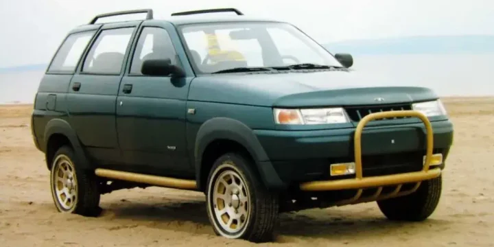 2001 Lada Tarzan 2