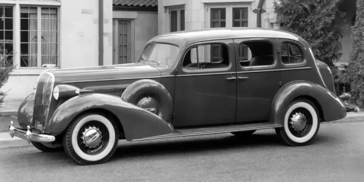1936 Buick Limited 6-passenger Sedan 5.2 Manual