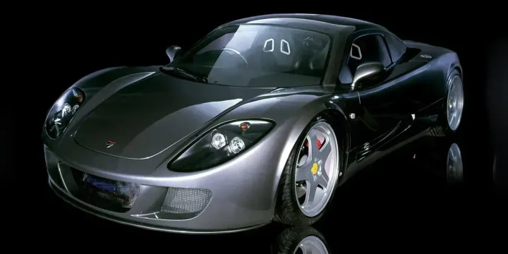 2005 Farboud GTS