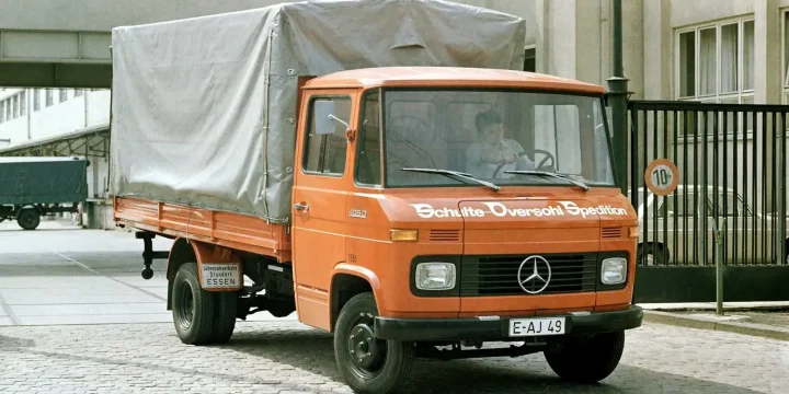 1967 Mercedes-Benz T2 L 406 DA Chassis Cab