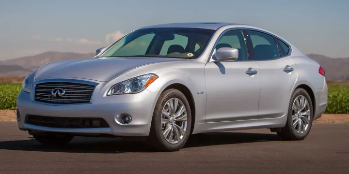 2014 Infiniti Q70 3.5 V6 Automatic, 7-speed