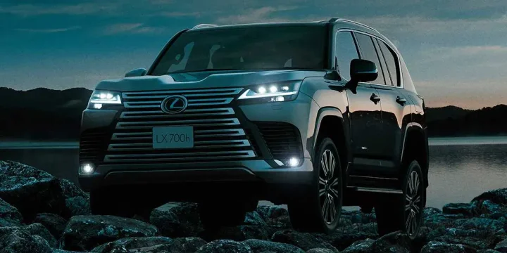 2025 Lexus LX 700h