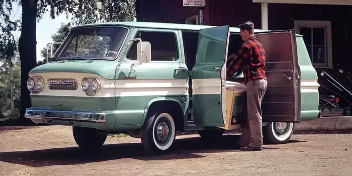 1961 Chevrolet Corvair 95 2.4 H6