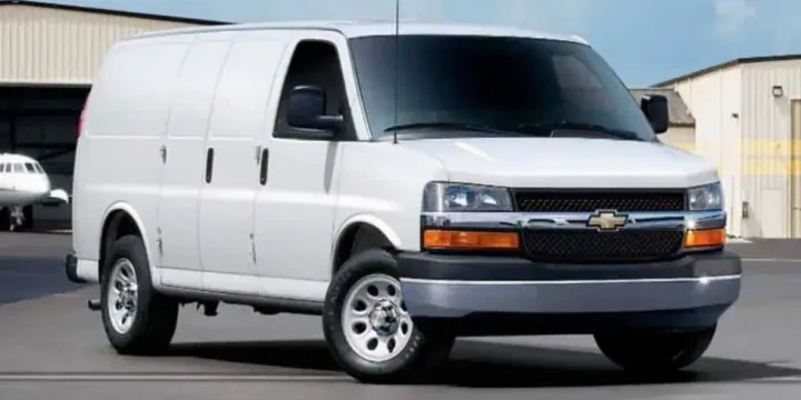 2010 Chevrolet Express G3500 Cargo Van Hydra-Matic, 6-speed