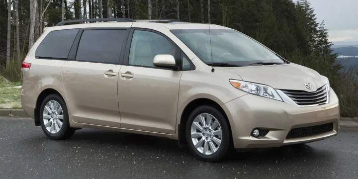 2018 Toyota Sienna generation XL30 2nd Facelift