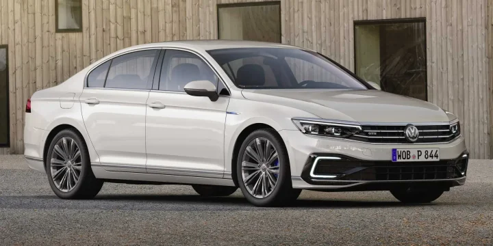 2020 Volkswagen Passat GTE
