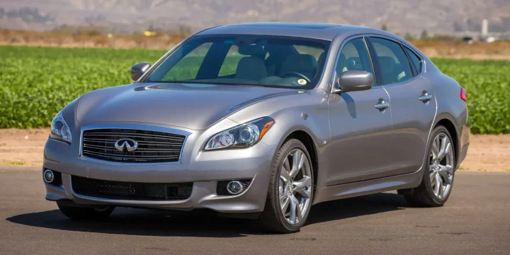 2014 Infiniti Q70 3.7 V6 Automatic, 7-speed