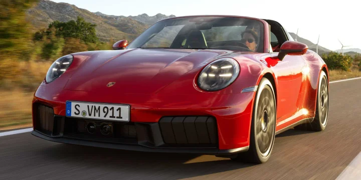 2025 Porsche 911 (NA) 911 Targa 4 GTS (NA)