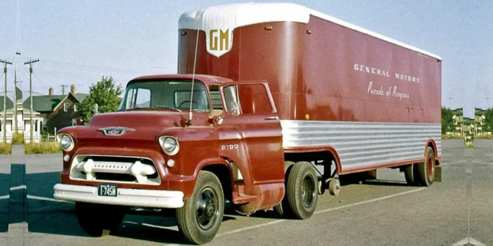 1955 Chevrolet Task Force 5100/5400/5700 LCF 4.3 V8 Manual