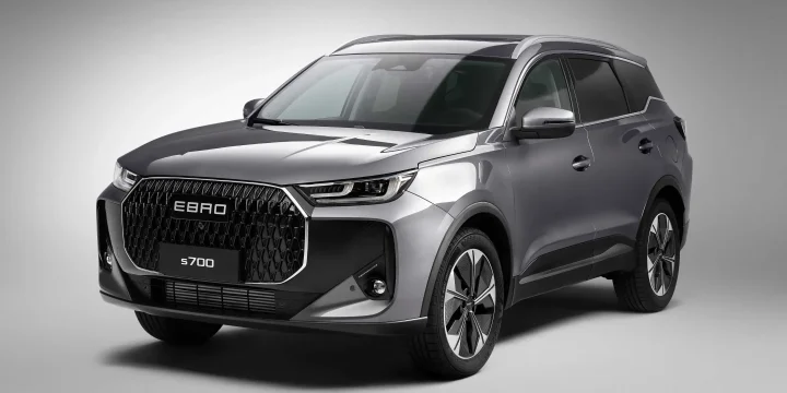 2025 EBRO S700
