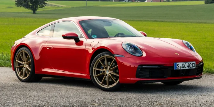 2020 Porsche 911 Carrera