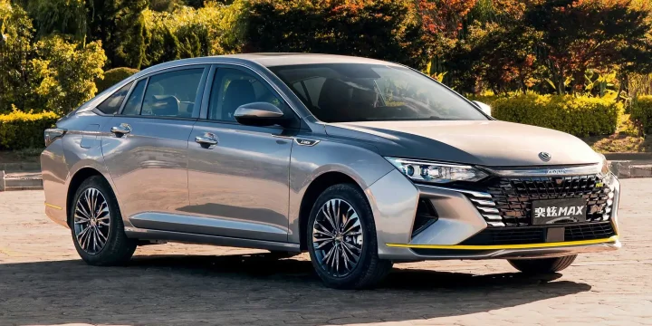 2021 Aeolus Yixuan Max 1.5 T DCT, 7-speed