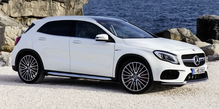 2018 Mercedes-Benz Concept AMG GLA 45 4mATIC AMG Speedshift
