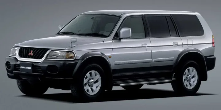 1999 Mitsubishi Challenger generation K90 Facelift