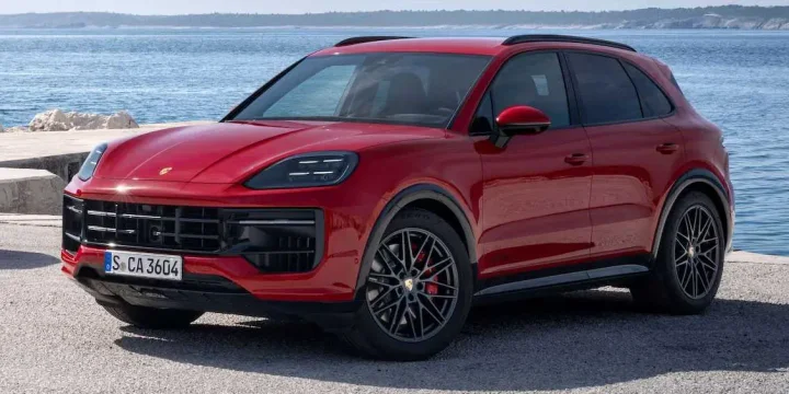 2024 Porsche Cayenne GTS