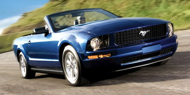 2005 Ford Mustang V6 Convertible
